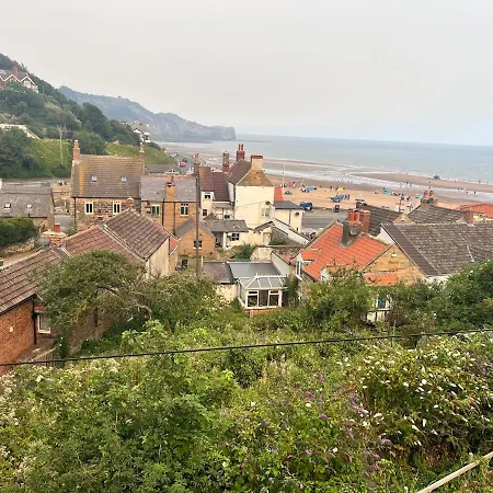 Dom wakacyjny From House Close To The Sea