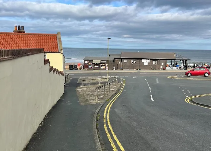 From House Close To The Sea Dom wakacyjny *